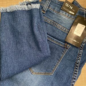 Fashion Nova stretch jeans